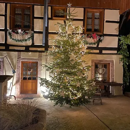 Nocleg ze śniadaniem La Cour St-fulrad - Les 3*