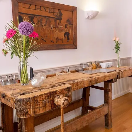 Nocleg ze śniadaniem La Cour St-fulrad - Les 3*