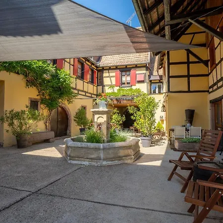 La Cour St-fulrad - Les *